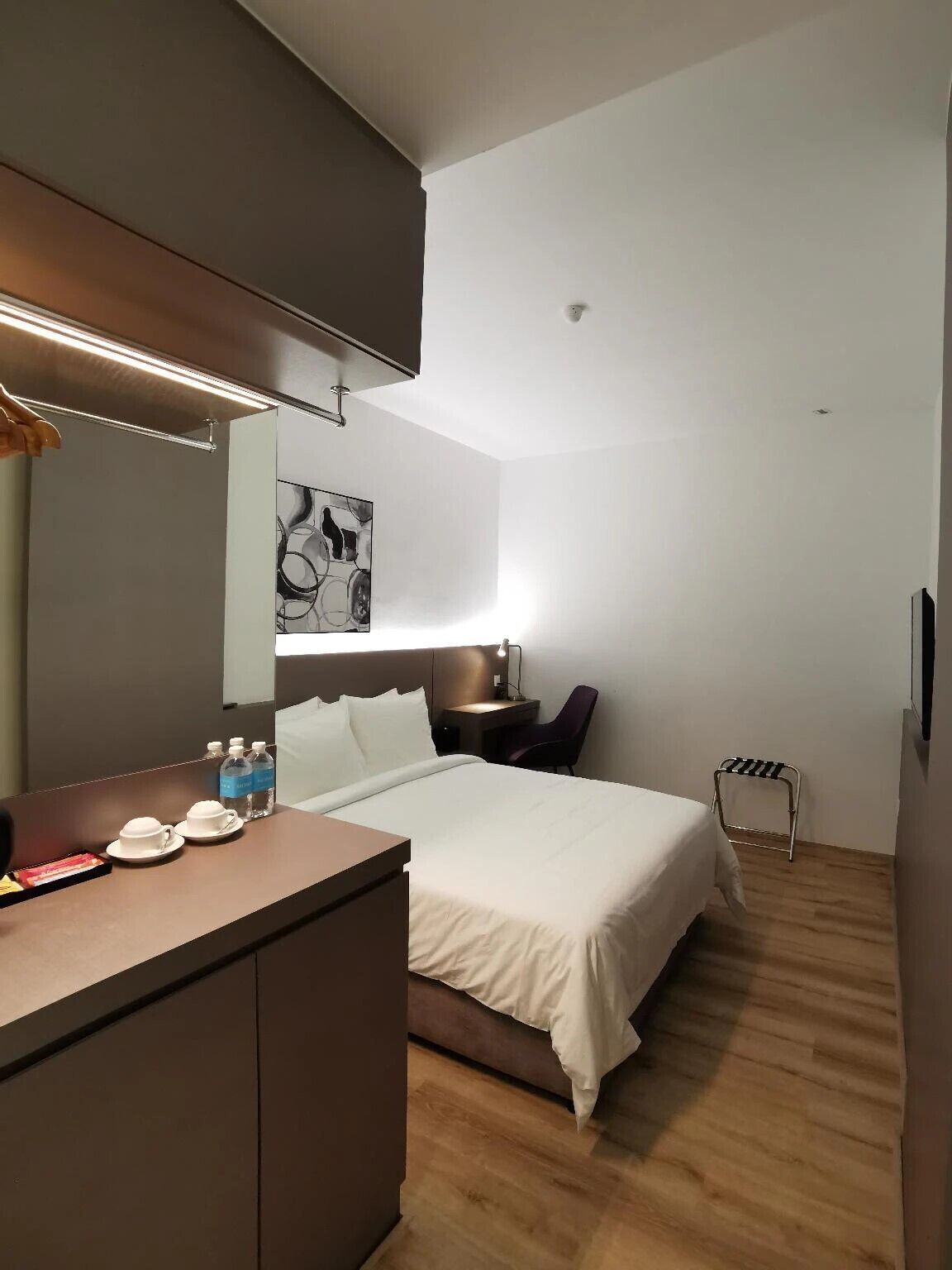 클래식 더블룸 | 저자극성 침구, 각각 다른 스타일의 인테리어, 각각 다르게 가구 비치, 책상