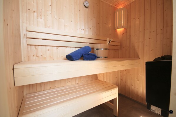 Refugium 4 | Bathroom amenities | Shower, hair dryer - Refugium 4 (Kellenhusen)