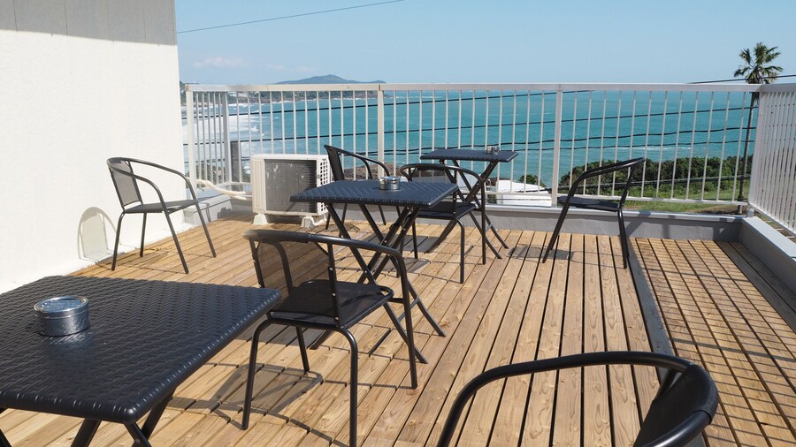 Guesthouse & Beach Cafe Fuego, Hostel