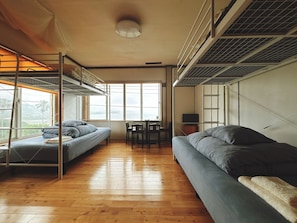 Chambre Quadruple, non-fumeurs, vue mer | Draps fournis