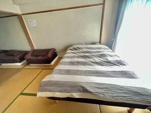 2 slaapkamers, een bureau, gratis wifi, beddengoed