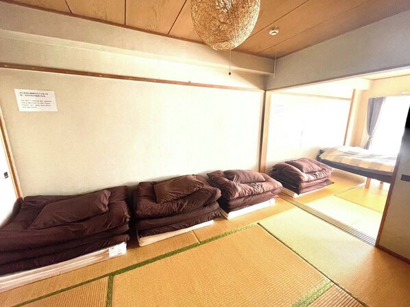 2 slaapkamers, een bureau, gratis wifi, beddengoed