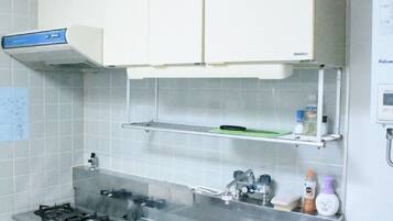 雪櫃、微波爐、爐具、廚房用具/餐具/器皿