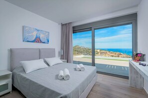 3 chambres, fer et planche à repasser, Wi-Fi gratuit, draps fournis
