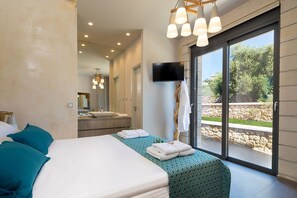 3 chambres, fer et planche à repasser, Wi-Fi gratuit, draps fournis
