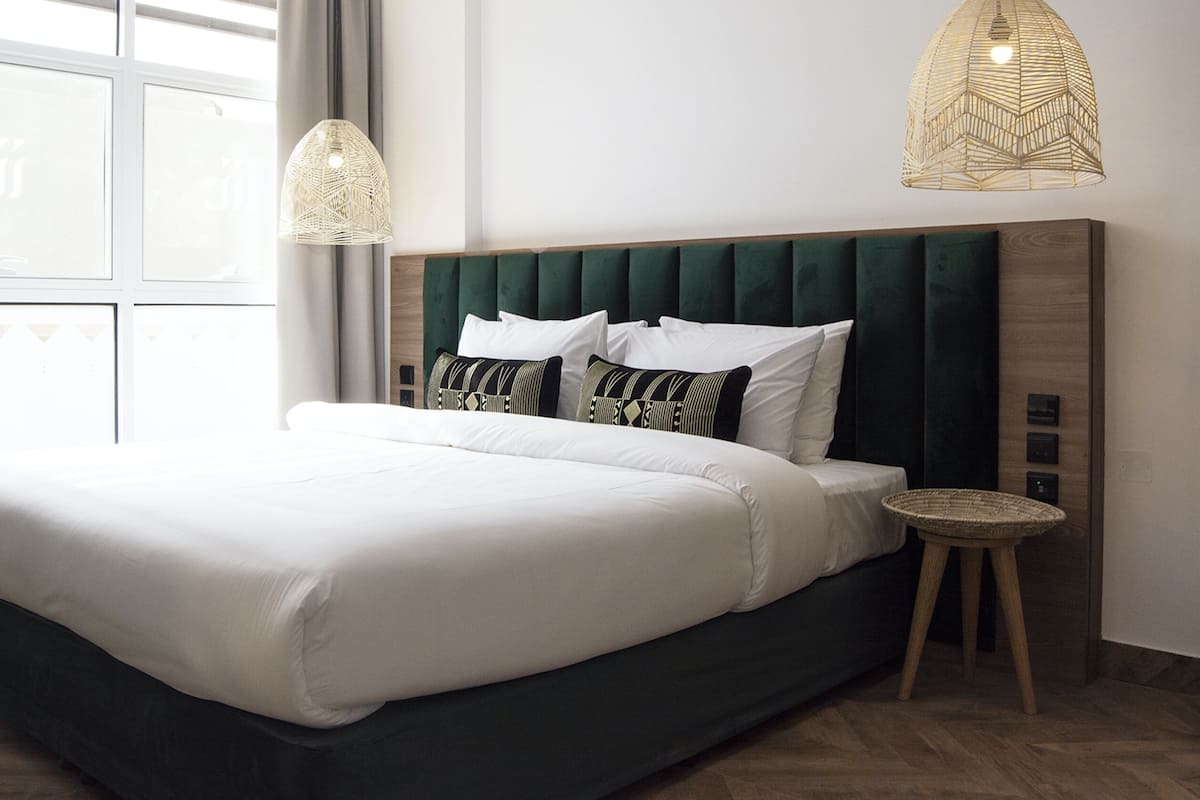 1 Schlafzimmer, Zimmersafe, Schreibtisch, schallisolierte Zimmer