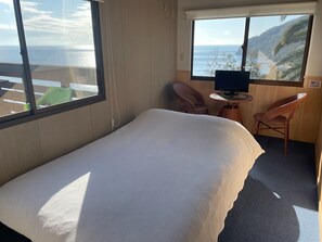 5 chambres, bureau, Wi-Fi gratuit, draps fournis