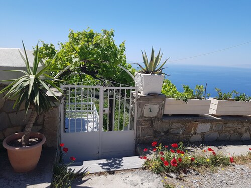 Cosy studio with stanning sea view