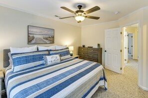 3 bedrooms, desk, iron/ironing board, travel cot - Rehoboth Beach Escape w/ Patio < 2 Mi to Ocean (Rehoboth Beach)