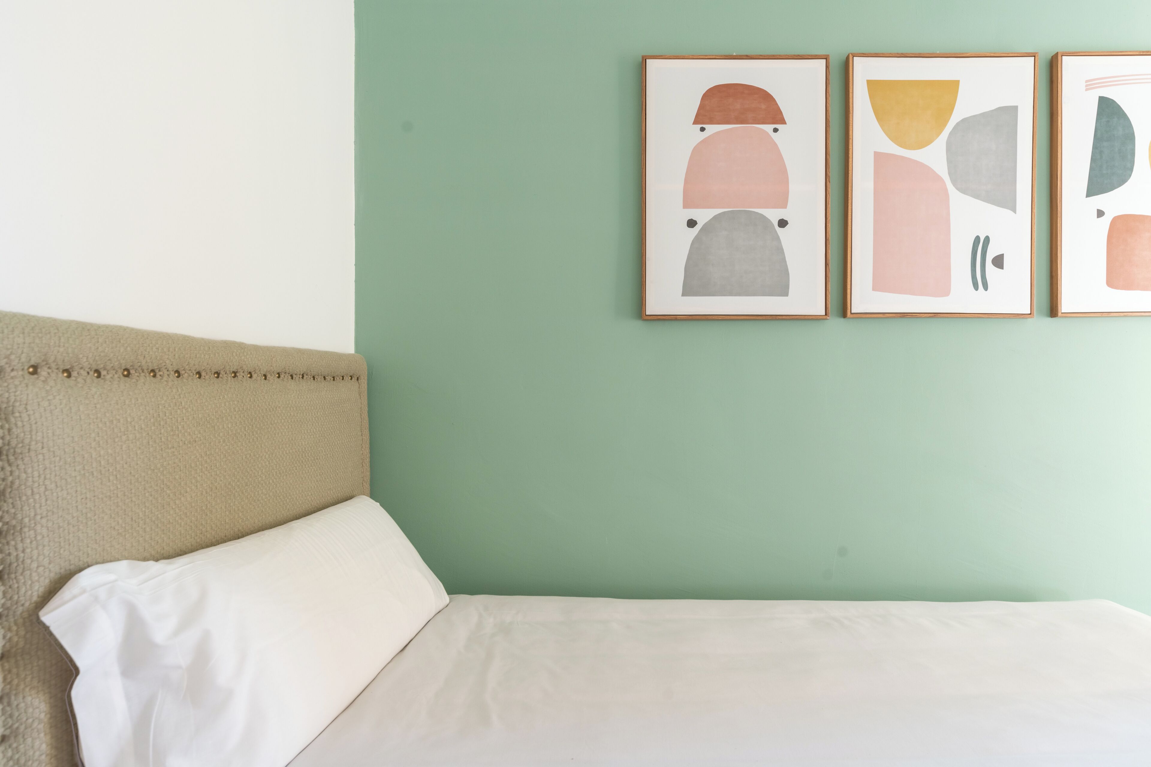 Apartment, 2 Bedrooms | Iron/ironing board, free cribs/infant beds, free WiFi, bed sheets