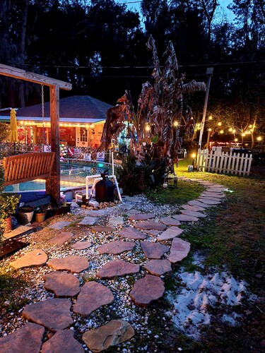 Perfect Wilmington Island Location. Plz read full description. You'll be glad!