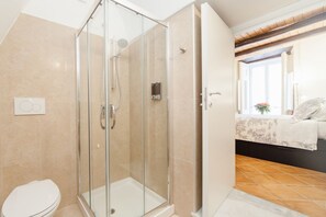 Shower, bidet, towels - Palazzo Marigliano - Donna Isabella (Napoli)