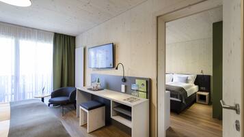 Friends & Family 2-Bedroom Riverside