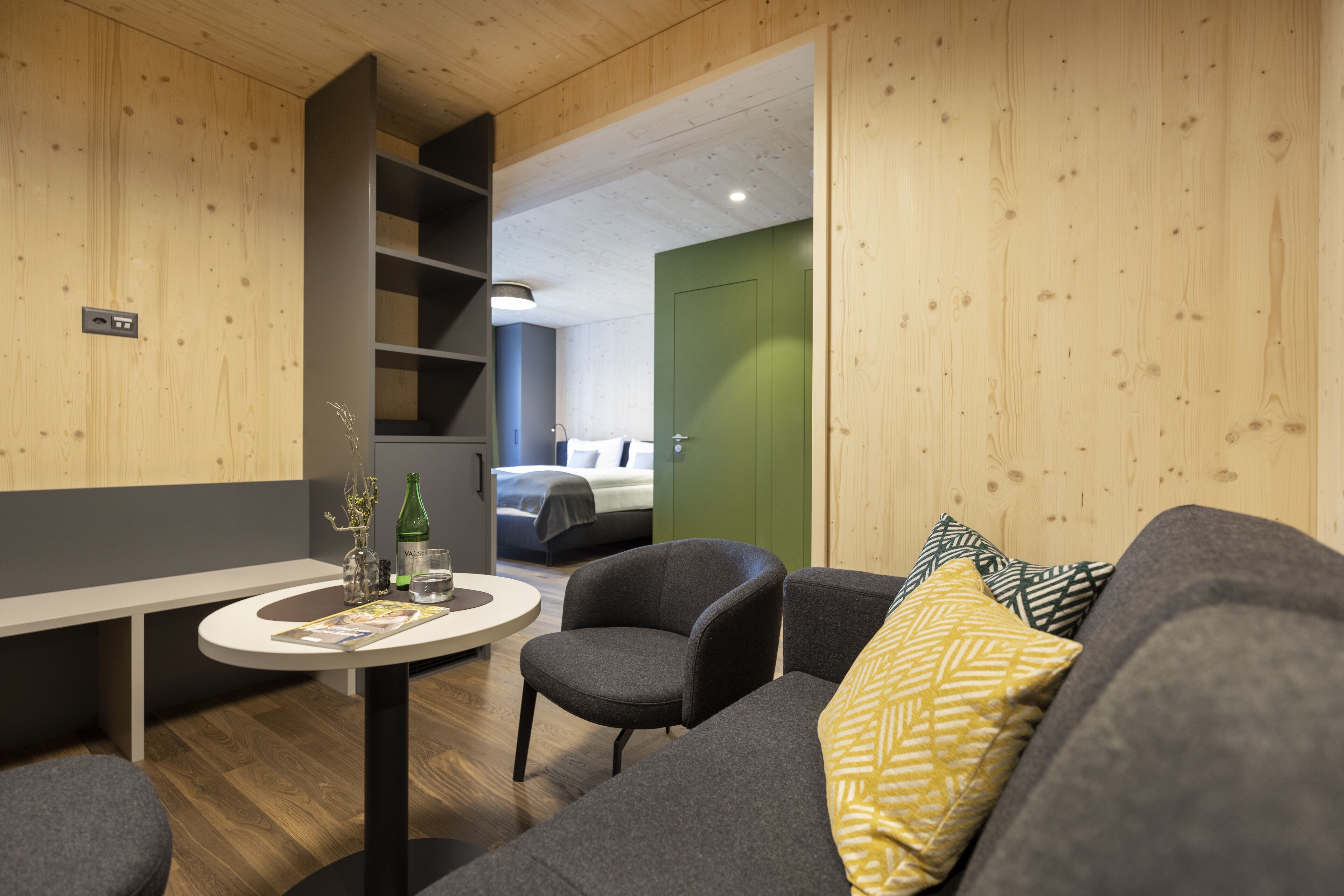 basic suite | living area | flat-screen tv