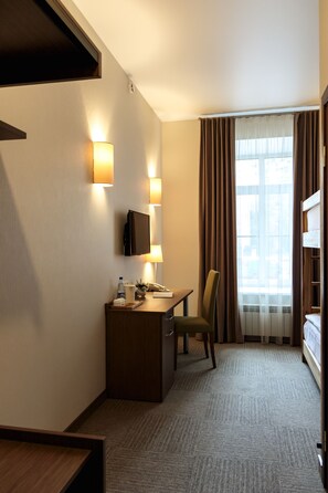 Economy Room