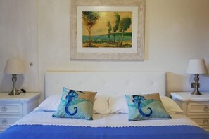 1 bedroom, iron/ironing board, internet, bed sheets