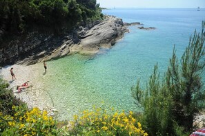 Beach - Lovely apartment in Pula,for 2-4 person, walking distance away from the down town (Pula)