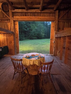 Dining - Wonderful Views and Mountain Charm and on Beautiful 50 Acre Farm (Thornton)