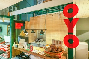 Lobby - Oyo 688 Bangkok Hub Hostel (Bangkok)