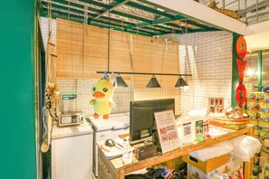 Lobby - Oyo 688 Bangkok Hub Hostel (Bangkok)