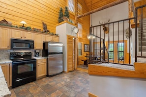 Fridge, microwave, oven, stovetop - Unwind and Relax! Walk-in Log Cabin with Gas Fireplace and Screened Balcony (Branson)
