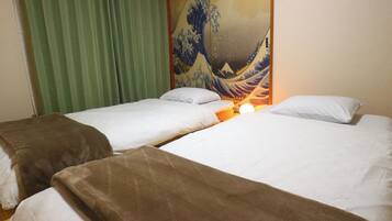 2 bedrooms, iron/ironing board, WiFi (free), bed sheets