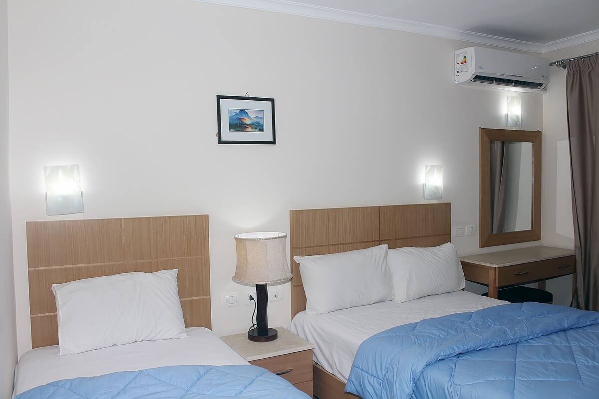 1 bedroom, desk, free WiFi, bed sheets