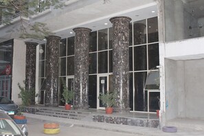 Fachada de la propiedad