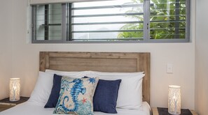 Superior Studio | Individually decorated, individually furnished, iron/ironing board - Magnetic Blue Waterfront Apartments (Nelly Bay)