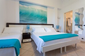 4 bedrooms, in-room safe, desk, iron/ironing board - Timparosa, villa with private pool 2 km from the sandy beach in Punta Secca (Punta Secca)