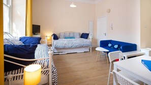 1 bedroom, WiFi, bed sheets