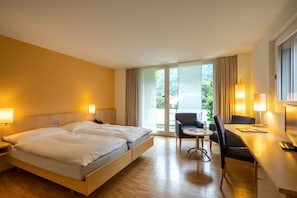 Classic Double Room | 1 bedroom, down comforters, in-room safe, desk