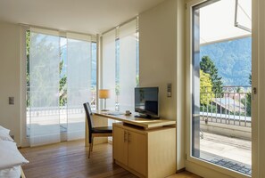 Junior Suite (Attika) | 1 bedroom, down comforters, in-room safe, desk