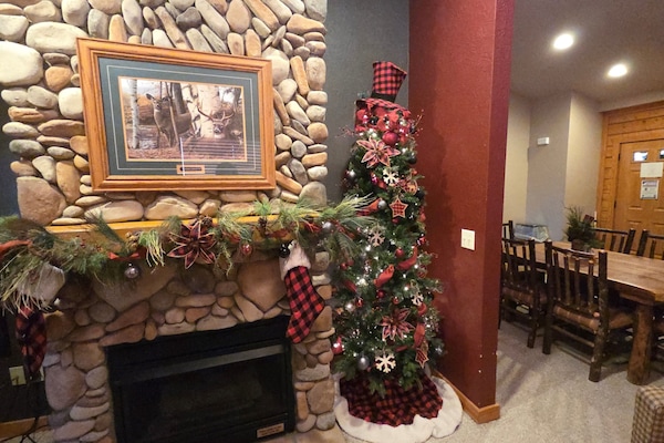 Holiday decor may vary from year to year and is usually displayed from November to January