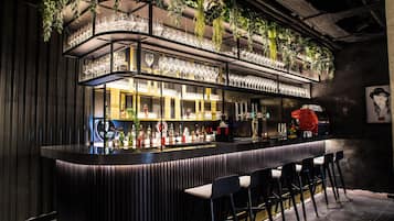 Bar (in der Unterkunft)