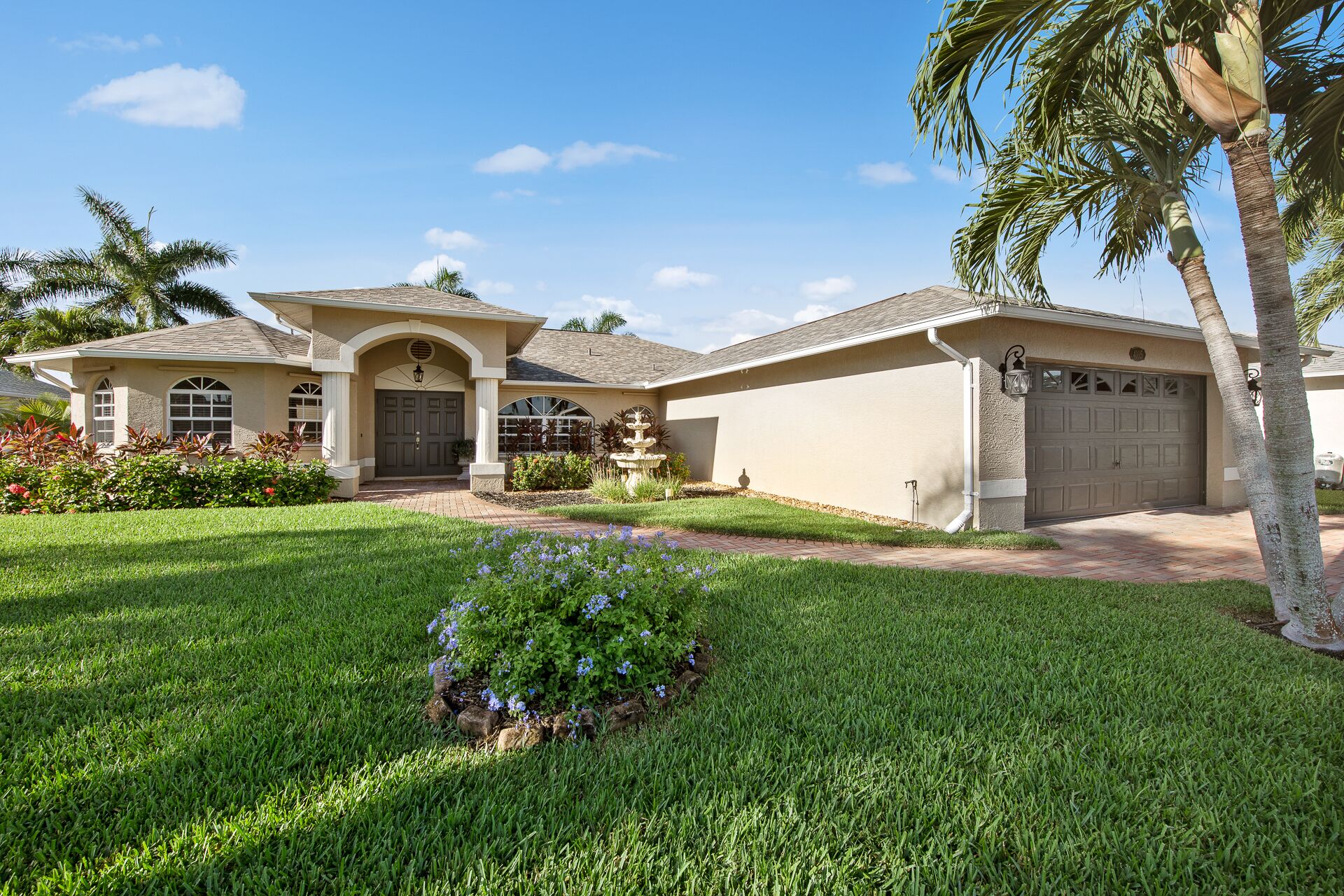 Updated Home with Pool, Lake View, and near Beaches & Shopping!