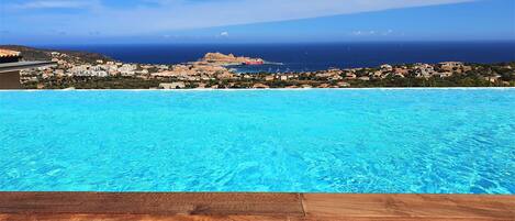 Piscine extérieure, piscine chauffée