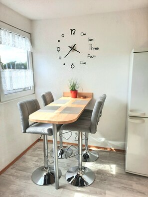 Dining - Mtd_apartment / Ferienwohnung, Zentral Gelegen (Weißenthurm)