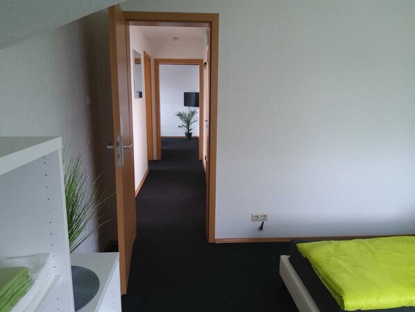 Travel crib, WiFi, bed sheets - Mtd_apartment / Ferienwohnung, Zentral Gelegen (Weißenthurm)