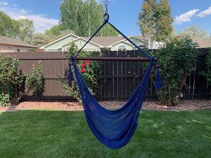 Property grounds - Quaint and Cozy House with a Fabulous Yard (Grand Junction)