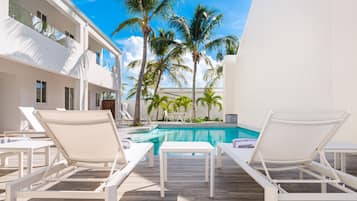 Outdoor pool, sun loungers