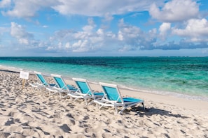 Beach nearby, white sand, free beach shuttle, beach towels