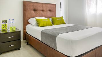 Habitación doble, 1 cama matrimonial | Wifi gratis y ropa de cama