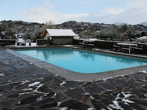 Piscina externa sazonal