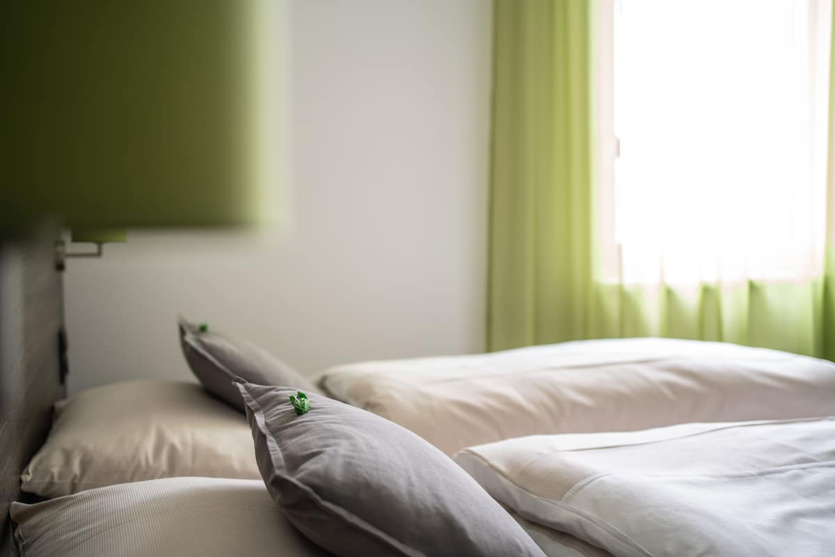 in-room safe, desk, soundproofing, free wifi