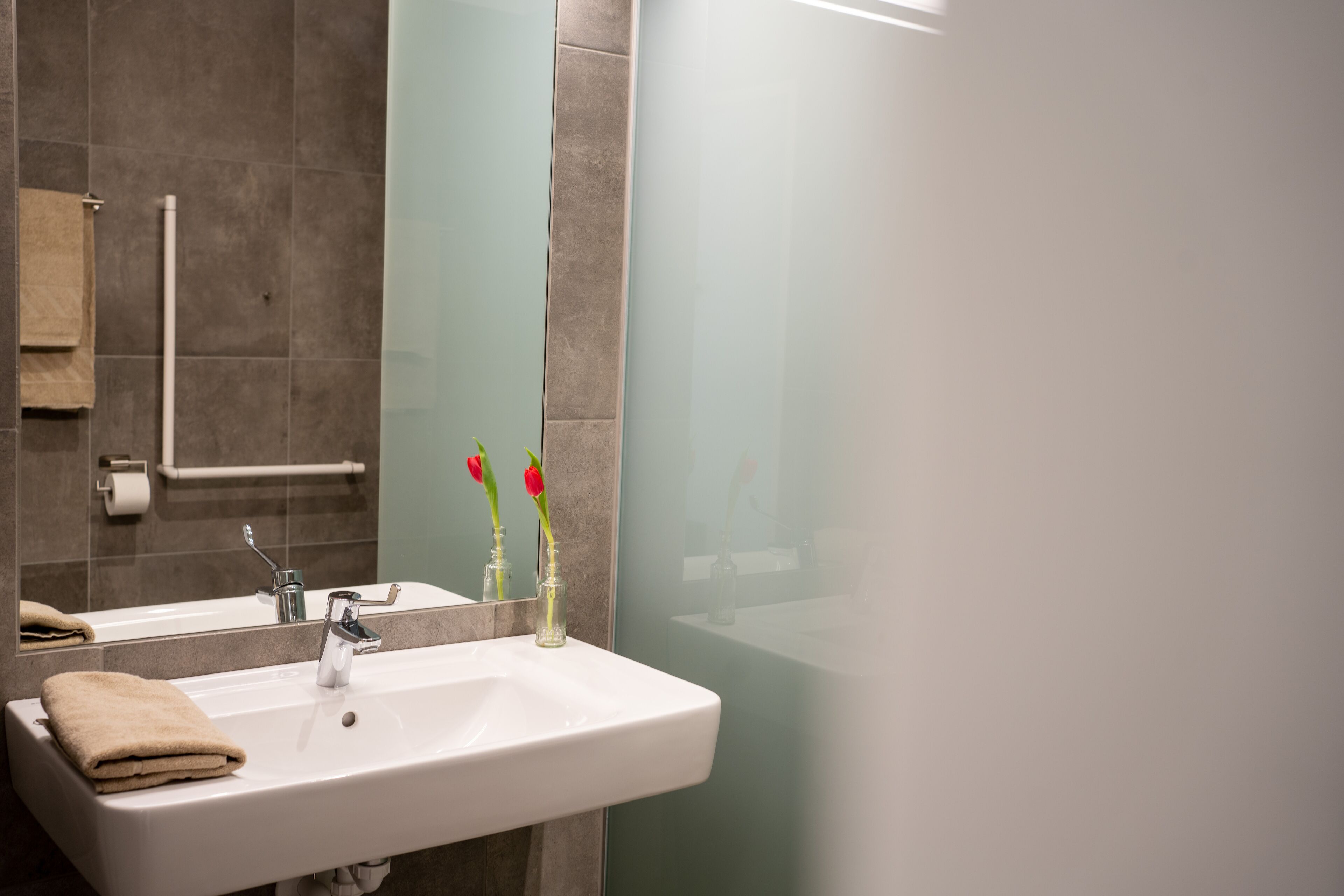 double room, accessible | bathroom | shower, hair dryer, heated floors, towels