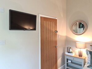 Habitación doble Deluxe, baño en la habitación, vista al jardín