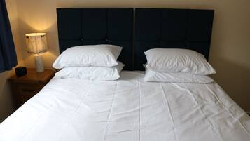 Cottage, 2 Bedrooms | Egyptian cotton sheets, premium bedding, bed sheets