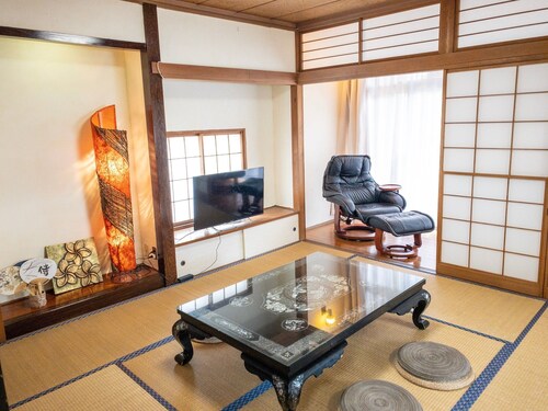 170 5rooms Central Yokohama Service Apt Free WIFI - 170m2 5 rooms Near Yokohama 3 central stations Large service apartment Free WIFI / Yokohama Kanagawa