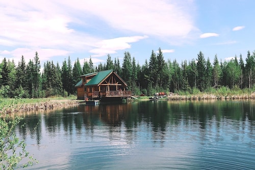 Private Log Cabin Rental